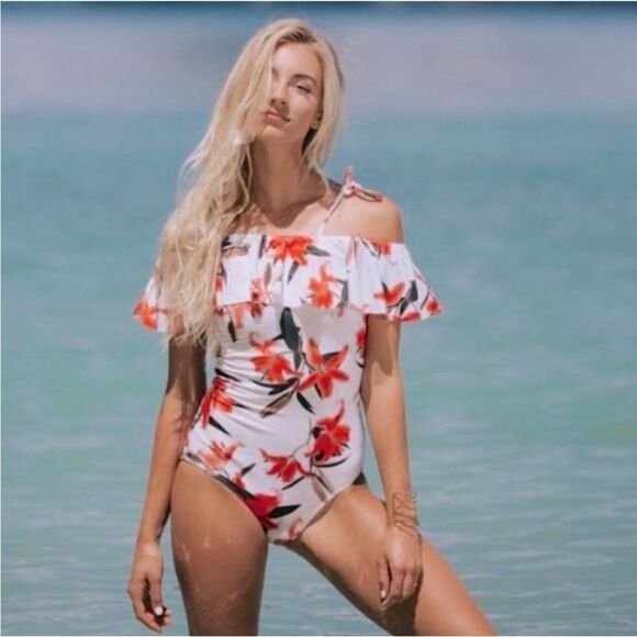 Albion Fit The Wave La Fleur One Piece Swimsuit size small